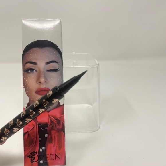 Qveen Dragon Duo Liquid & Pencil Eyeliners - Picture 5 of 7